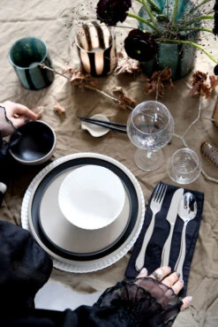 ByOn Waverly Bestek 16-delig 10 ByOn Waverly Bestek 16-delig -Woonwinkel 508618 01 11 EnvironmentImage 6fc458c180