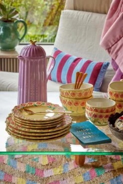 Rice Embossed Flower Bordje Ø20 Cm -Woonwinkel 575259 01 42 EnvironmentImage 8a42b1f2ef